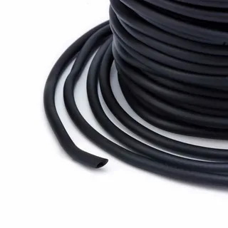 Полый шнур 4 мм.  1 метр черный